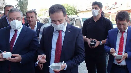 AK Parti'den keşkek etkinliği