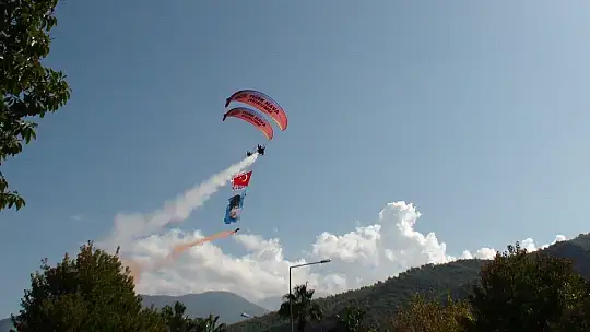 Fethiye'de Cumhuriyet coşkusu