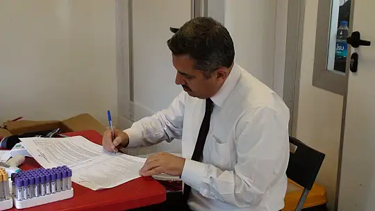 'KAN BAĞIŞI SİZDEN HEDİYE KİTAP BİZDEN'