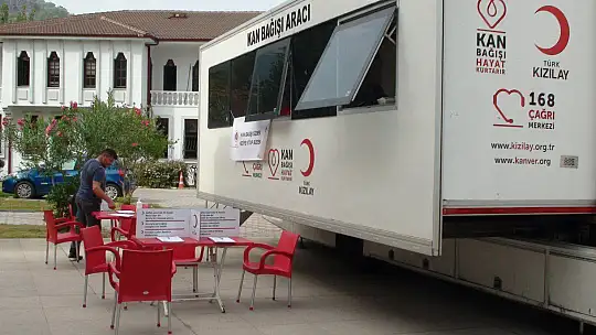 'KAN BAĞIŞI SİZDEN HEDİYE KİTAP BİZDEN'