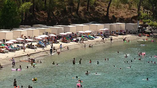 Büyük Samanlık Koyu yoğunluğuyla dikkat çekiyor