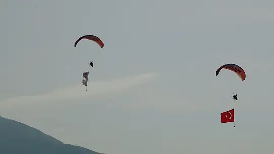 FETHİYE SEMALARINDA RENKLİ GÖRÜNTÜLER