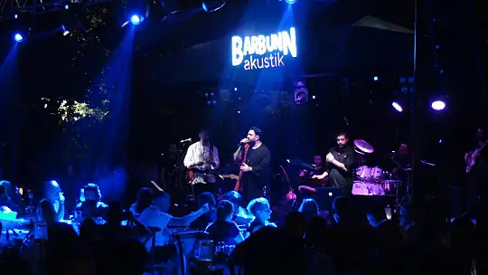 'Sakiler' Barbunn'da kulakların pasını sildi