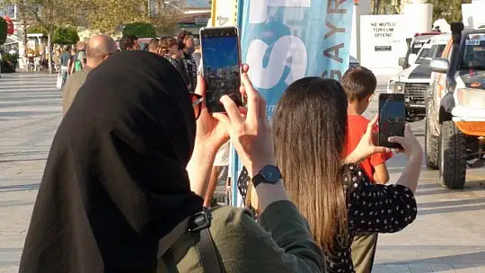 OFFROAD ARAÇLARI, BEŞKAZA MEYDANI'NDA