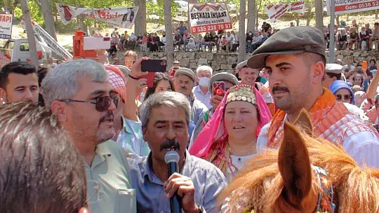YÖRÜK ŞENLİĞİNE YOĞUN KATILIM