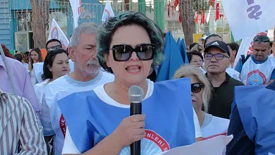 14 EĞİTİM SENDİKASI İŞ BIRAKTI