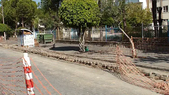 GAFFAR OKKAN CADDESİNDE ÇALIŞMALAR DEVAM EDİYOR