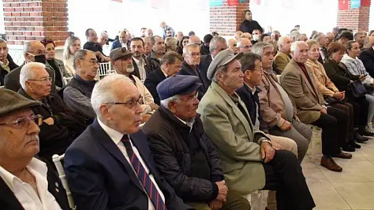 İYİ PARTİDE BAYRAK DEĞİŞİMİ