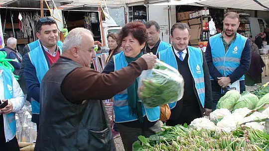 DEVA AİLESİ ÇİFTLİK PAZARINDA