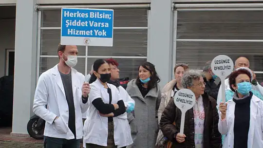 DOKTORLAR 12.12.2022 TARİHİNDE ŞİDDETLE İLGİLİ AÇIKLAMA YAPTI