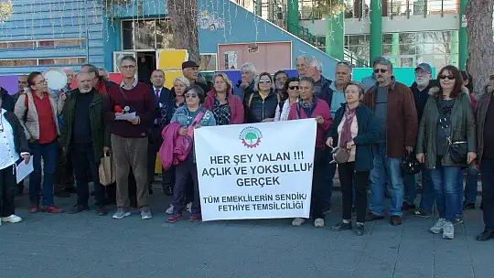 HÜKÜMETE TENCERE VE TAVA GÖSTERDİLER