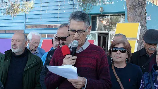 HÜKÜMETE TENCERE VE TAVA GÖSTERDİLER