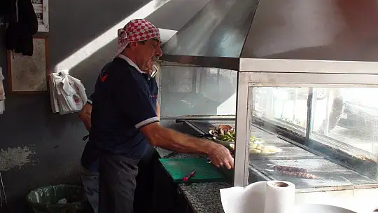 11. YILDÖNÜMÜNDE BASIN MENSUPLARI İLE BİR ARAYA GELDİLER