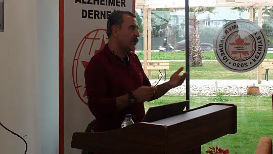ALZHEİMER DERNEĞİNDEN ANLAMLI SUNUM