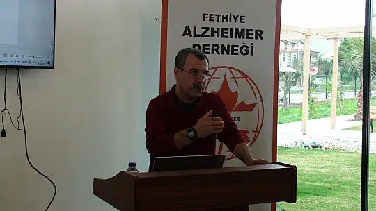 ALZHEİMER DERNEĞİNDEN ANLAMLI SUNUM