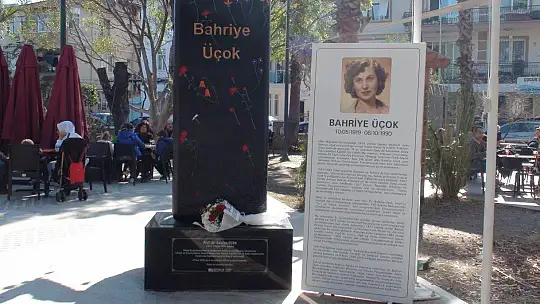 DEVRİM VE DEMOKRASİ ŞEHİTLERİ ANILDI