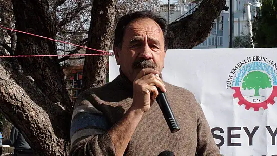 EMEKLİ MAAŞLARINA TEPKİ GÖSTERDİLER