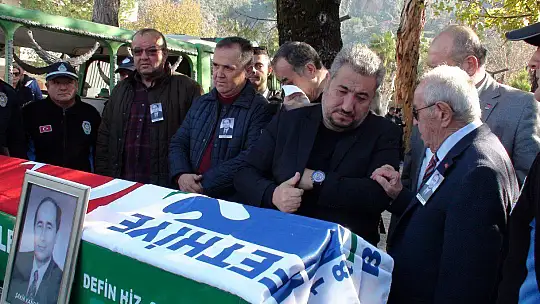 BAŞKAN KANDÖNMEZ İÇİN TÖREN DÜZENLENDİ