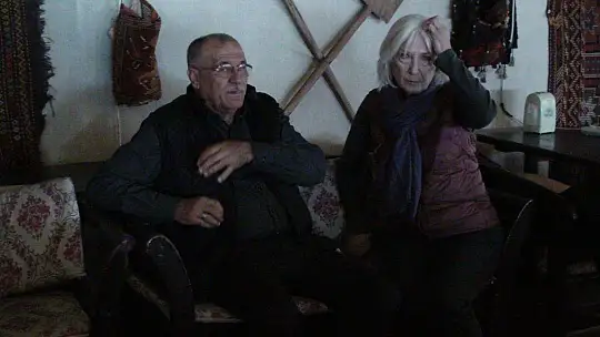 EBRU OĞUZHAN YETER GÜVEN TAZELEYEREK TEKRAR BAŞKAN SEÇİLDİ