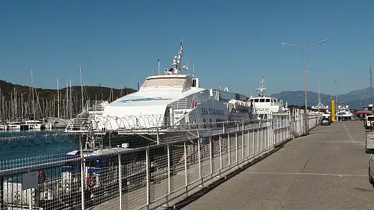 SEA STAR LİNDOS'U KAYMAKAM KARAMAN KARŞILADI