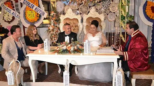 Meltem Avcılık İle Hakan Yıldırım Rüya Gibi Bir Düğünle Dünya Evine Girdi