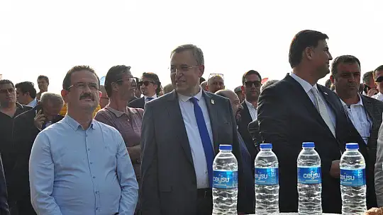 HAVA OYUNLARI FESTİVALİ RENKLİ GÖSTERİLERE EV SAHİPLİĞİ YAPIYOR