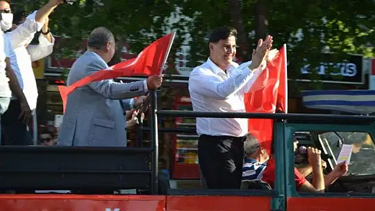 30 Ağustos Zafer Konvoyuna Coşkulu Katılım