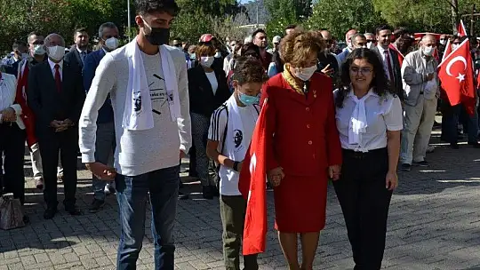 Güler, 'Yaşasın Cumhuriyet'