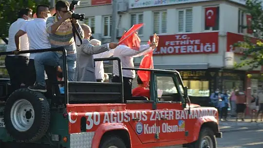 30 Ağustos Zafer Konvoyuna Coşkulu Katılım