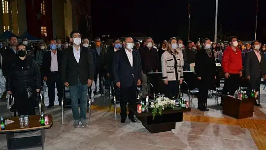 Seydikemer'de Cumhuriyet Konseri Coşkusu