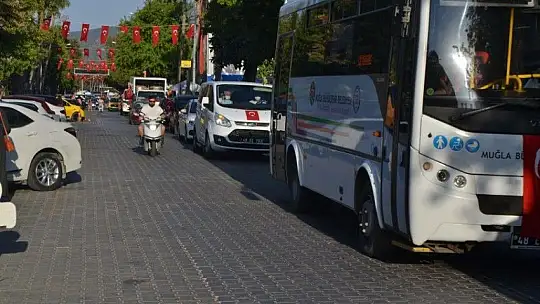 30 Ağustos Zafer Konvoyuna Coşkulu Katılım