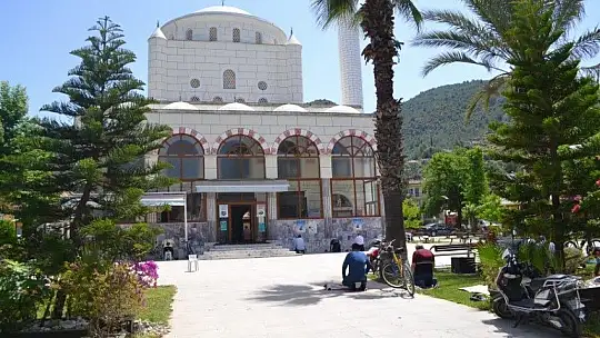 Fethiye camilerinde yağmur duası yapıldı