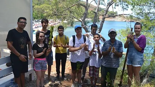 Büyük Samanlık Plajı'nda Ağaç Dikim Etkinliği