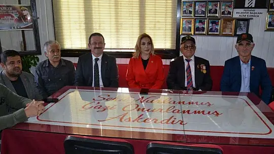 Milletvekili Gökcan'dan Gaziler Derneği'ne ziyaret