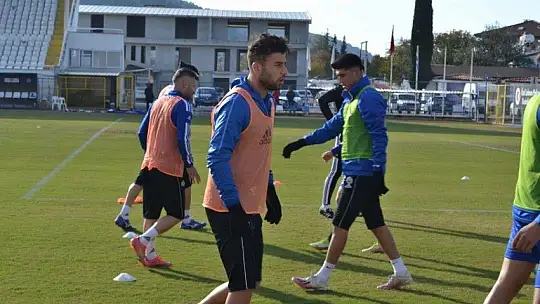 Futbolcular Galibiyet İstiyor