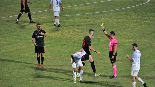 FETHİYESPOR EVİNDE KİMSEYİ AFFETMİYOR 3-1