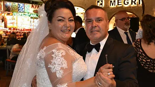 Meltem Avcılık İle Hakan Yıldırım Rüya Gibi Bir Düğünle Dünya Evine Girdi