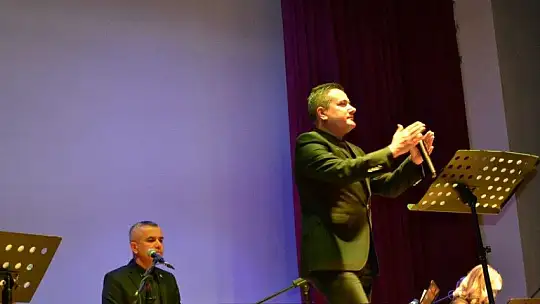 Türküleri Atatürk için Söylediler