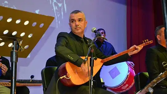 Türküleri Atatürk için Söylediler