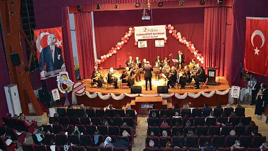 Ata okullarından Cumhuriyet Bayramı konseri