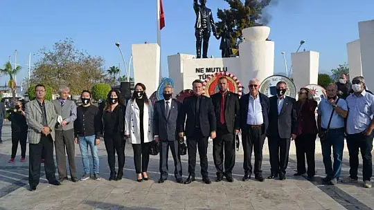 Atatürk Anıtı önünde fotoğraf yarışı