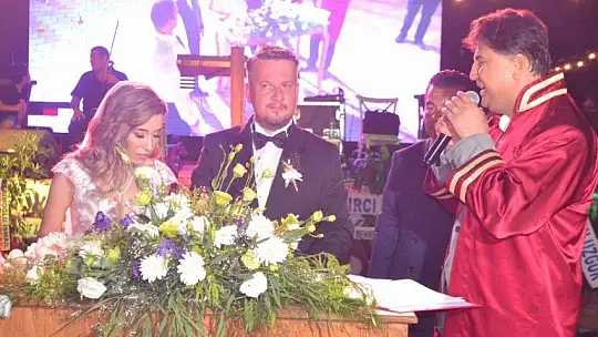 Ali Fatih Çoban rüya gibi bir düğünle dünya evine girdi