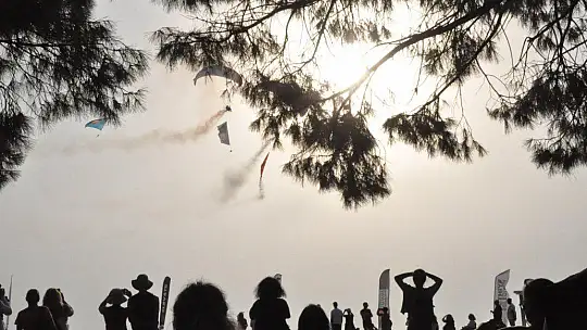 HAVA OYUNLARI FESTİVALİ RENKLİ GÖSTERİLERE EV SAHİPLİĞİ YAPIYOR