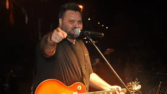 C'NB ve COVERMAN'den Cumhuriyet konseri