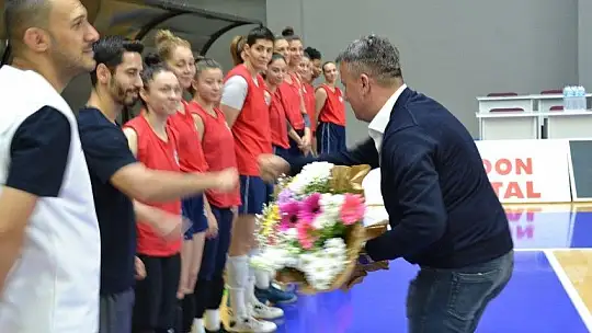 İYİ Parti'den Fethiye'nin sultanlarına motivasyon ziyareti