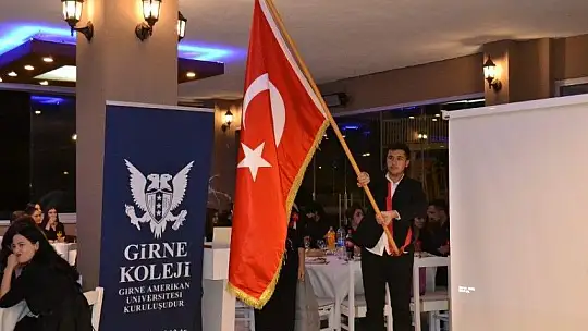 Girne Koleji Cumhuriyet balosunda bir araya geldi