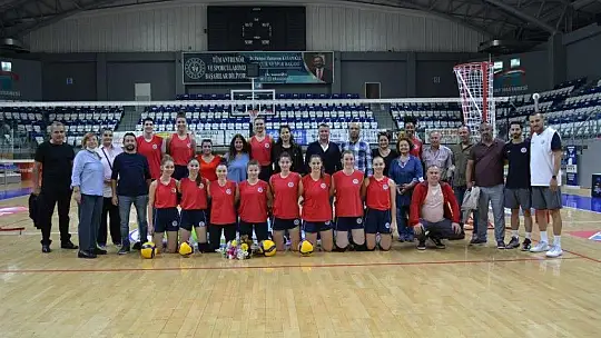 İYİ Parti'den Fethiye'nin sultanlarına motivasyon ziyareti