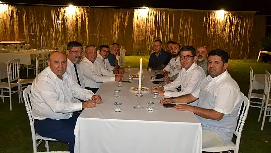 Evliliğe ilk adımı attılar 