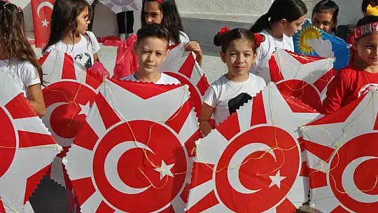 Fethiye'de 100.Yıla Özel 100 Uçurtma