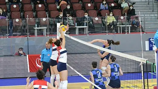Fethiye'nin Sultanları Arkas'a da set vermedi 3-0